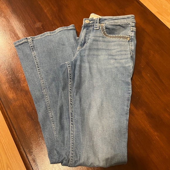 Shyanne Women’s Jeans - Picture 3 of 5